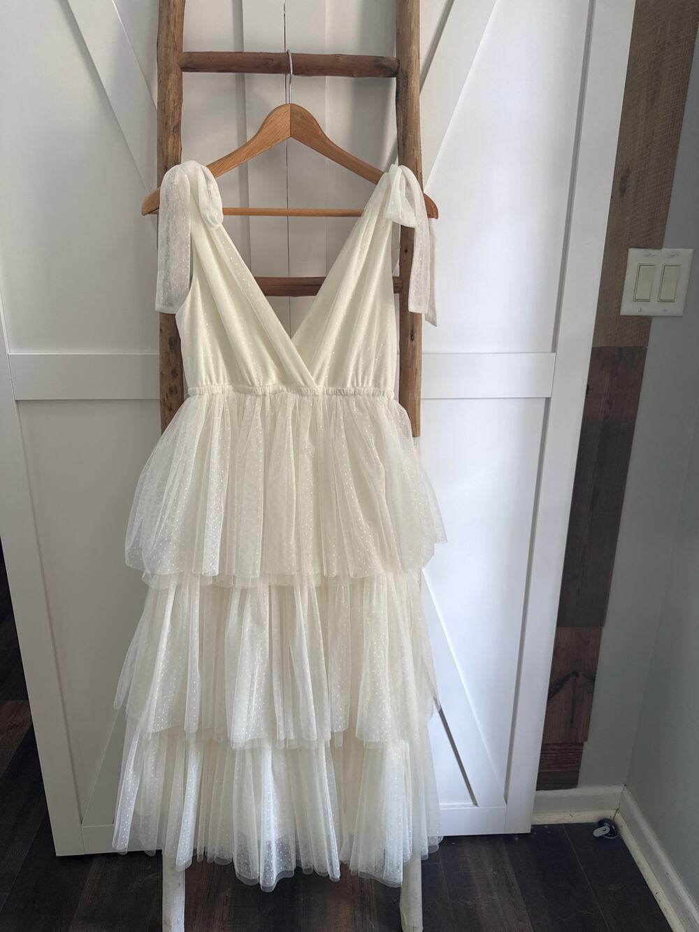 Baltic Born Tessa Tiered Tulle Wedding Formal Bride to be Dress Small